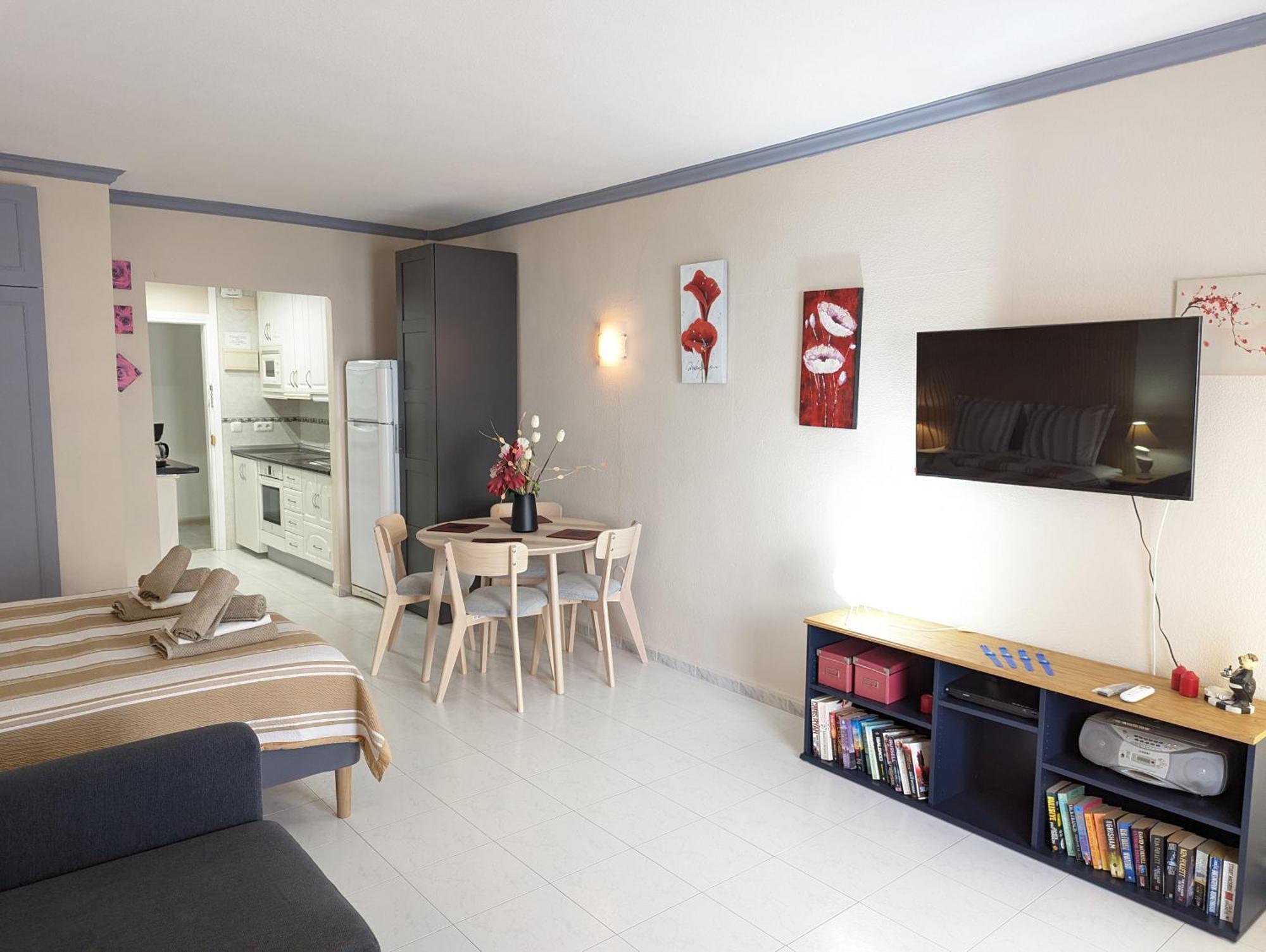 Estudio Benalbeach New เบนัลมาเดนา ห้อง รูปภาพ