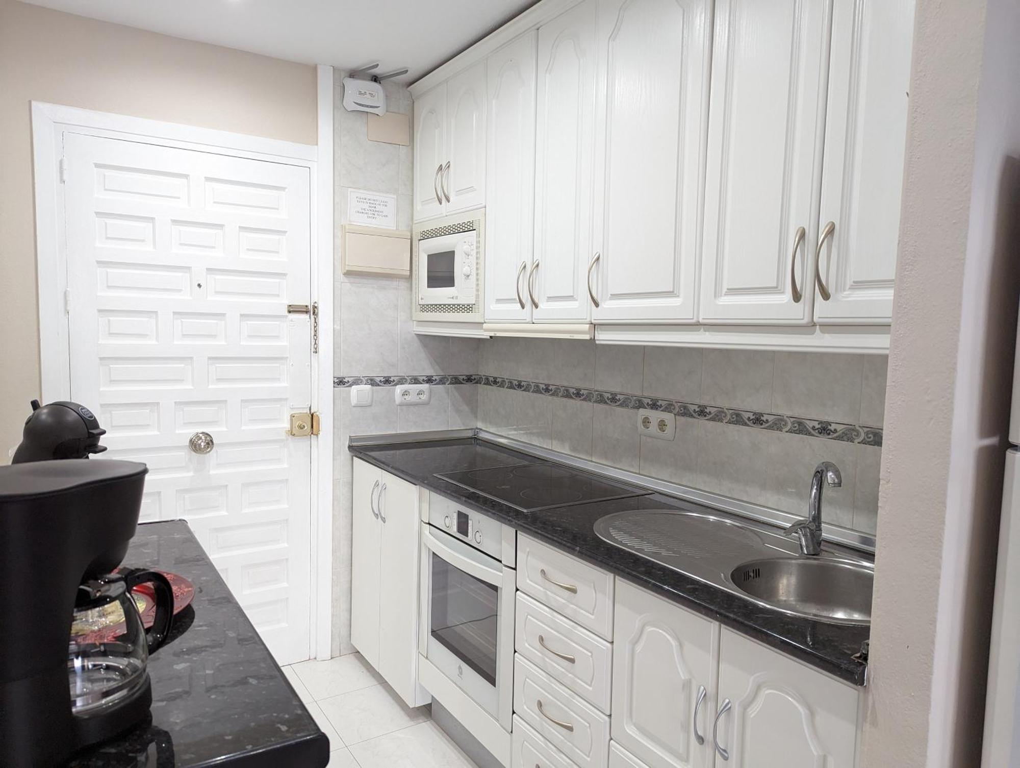Estudio Benalbeach New เบนัลมาเดนา ห้อง รูปภาพ